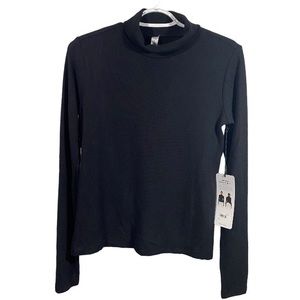 NWT Alo Yoga Black Super Soft Long Sleeve Turtleneck S